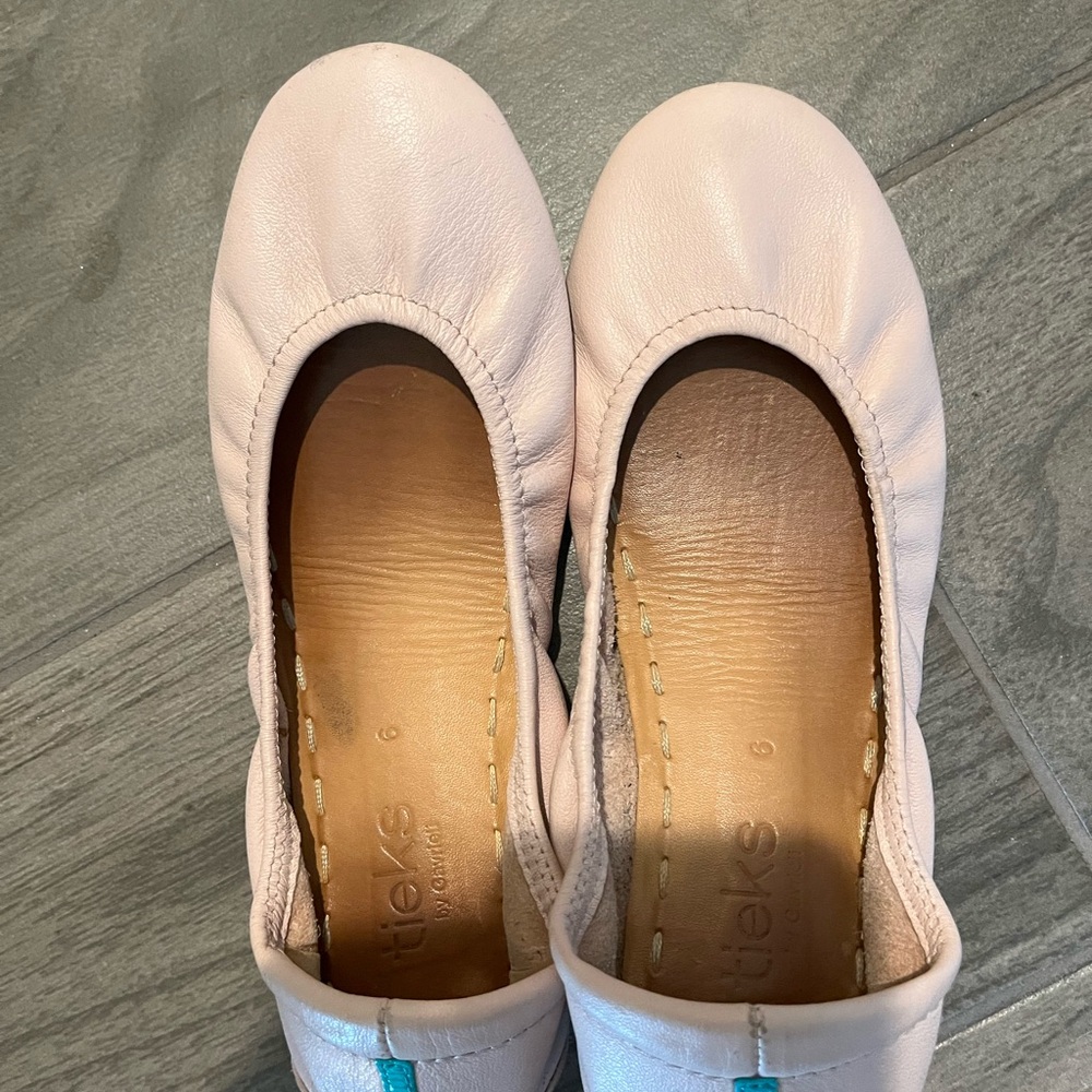 Tieks - Size 6 Ballet Pink
